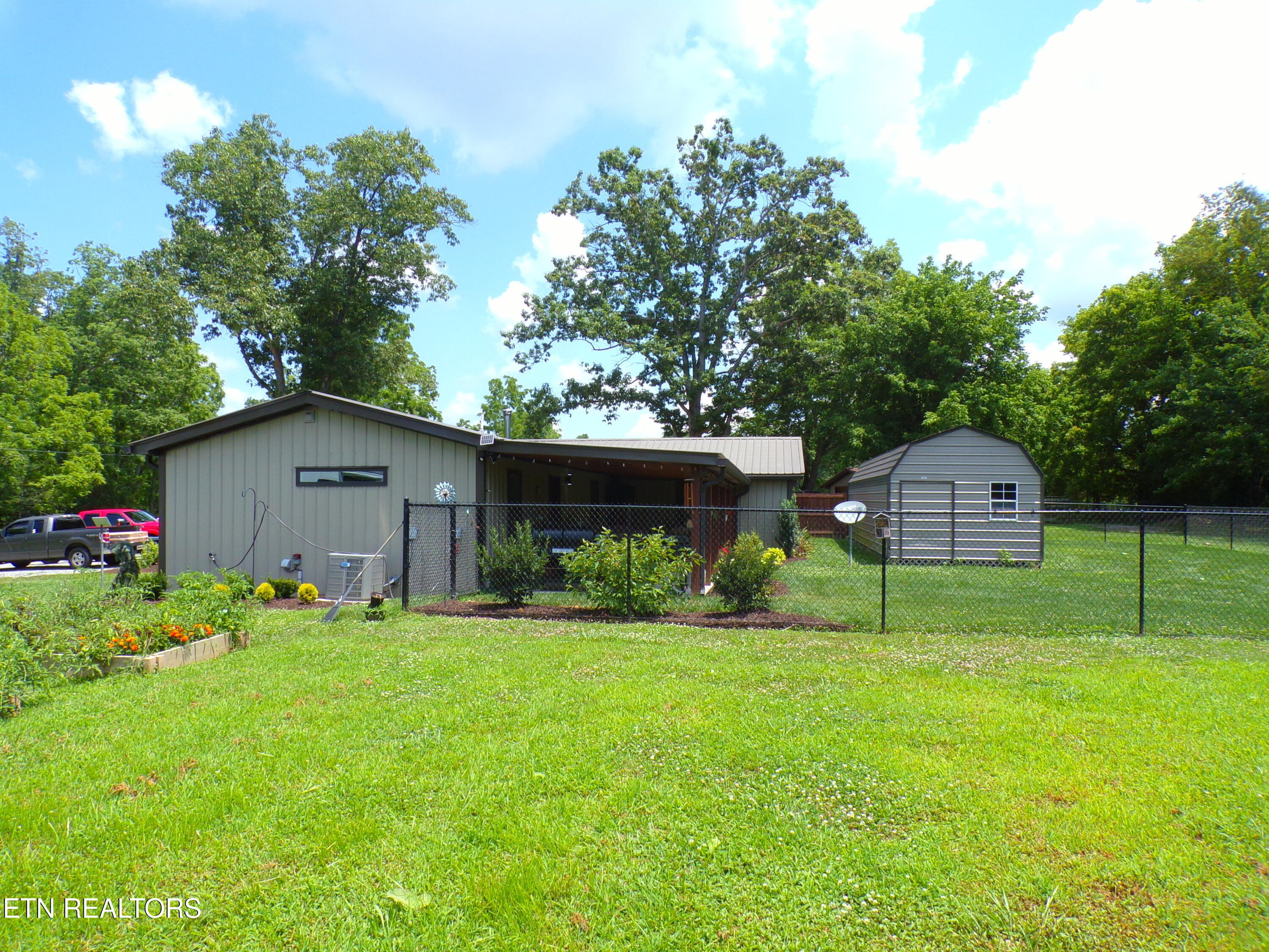 Property Photo: 2496 Chestnut Hill Rd TN 38571