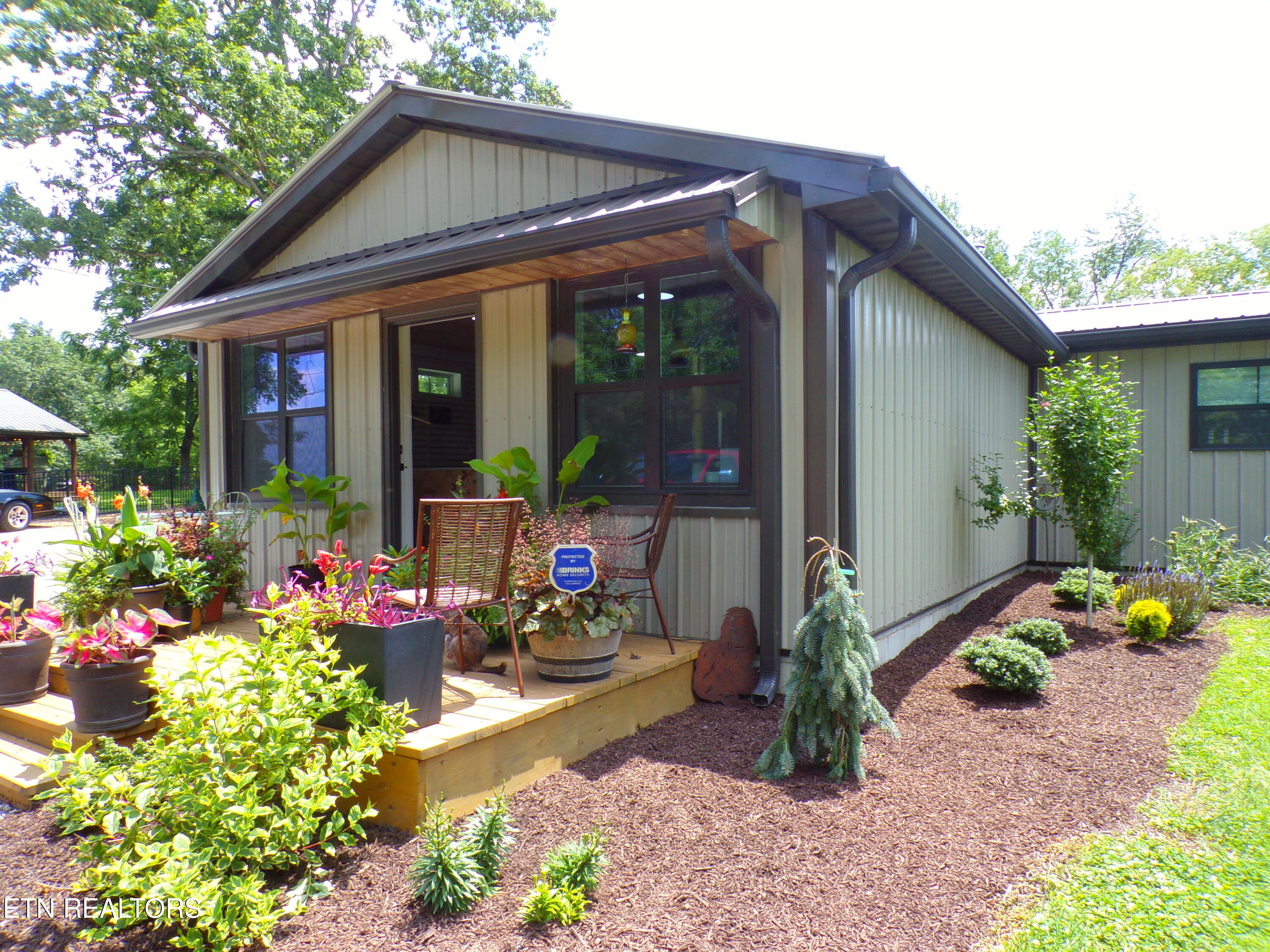Property Photo: 2496 Chestnut Hill Rd TN 38571