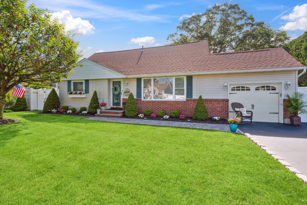 Property Photo: 531 Myrtle Avenue NY 11795