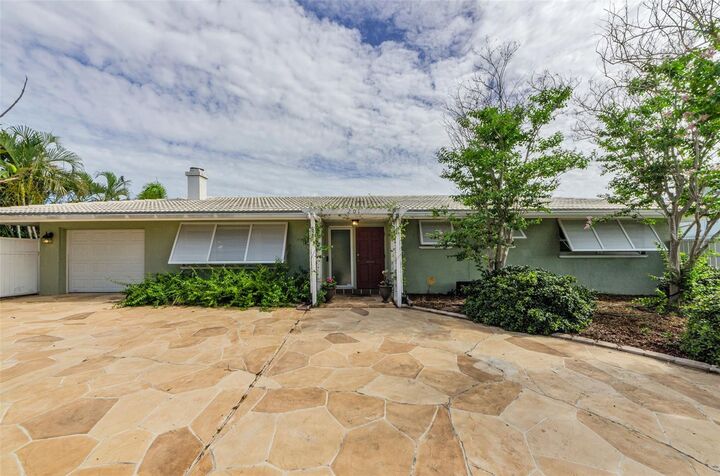 Property Photo:  201 78th Avenue N  FL 33702 