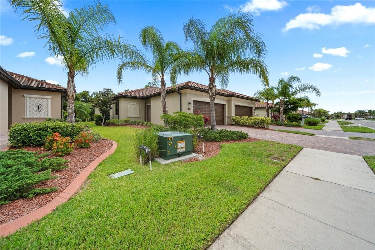 Property Photo: 12067 Amica Loop FL 34293