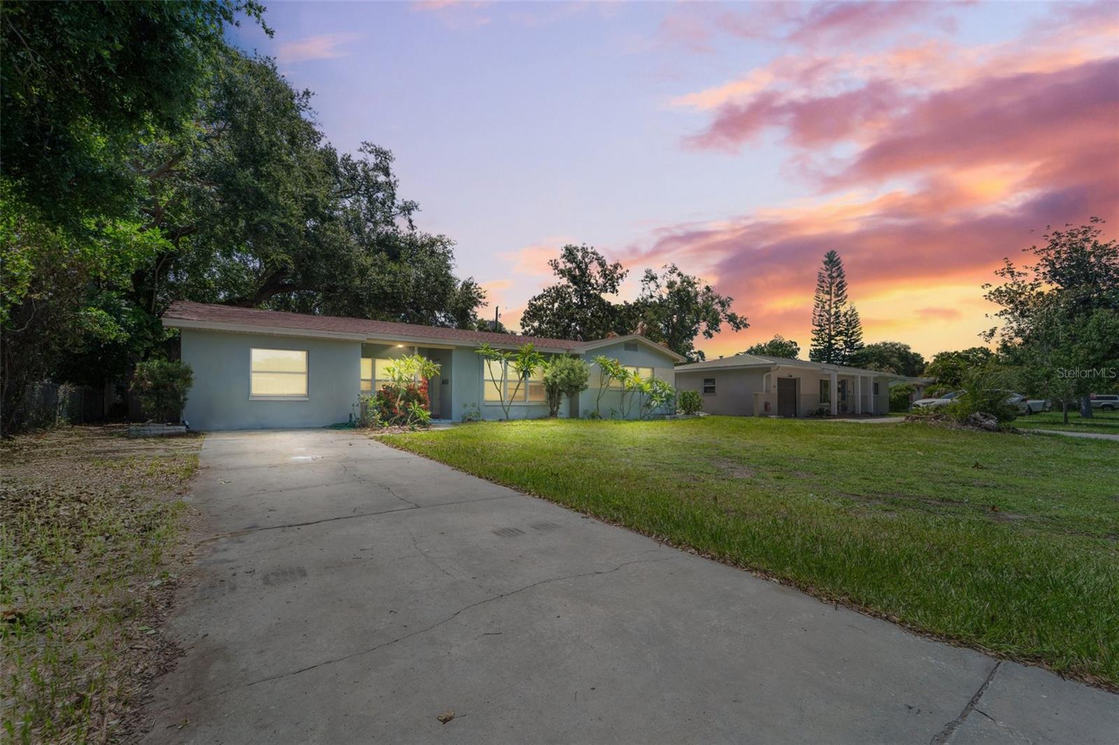 Property Photo: 2153 75th Way N FL 33710