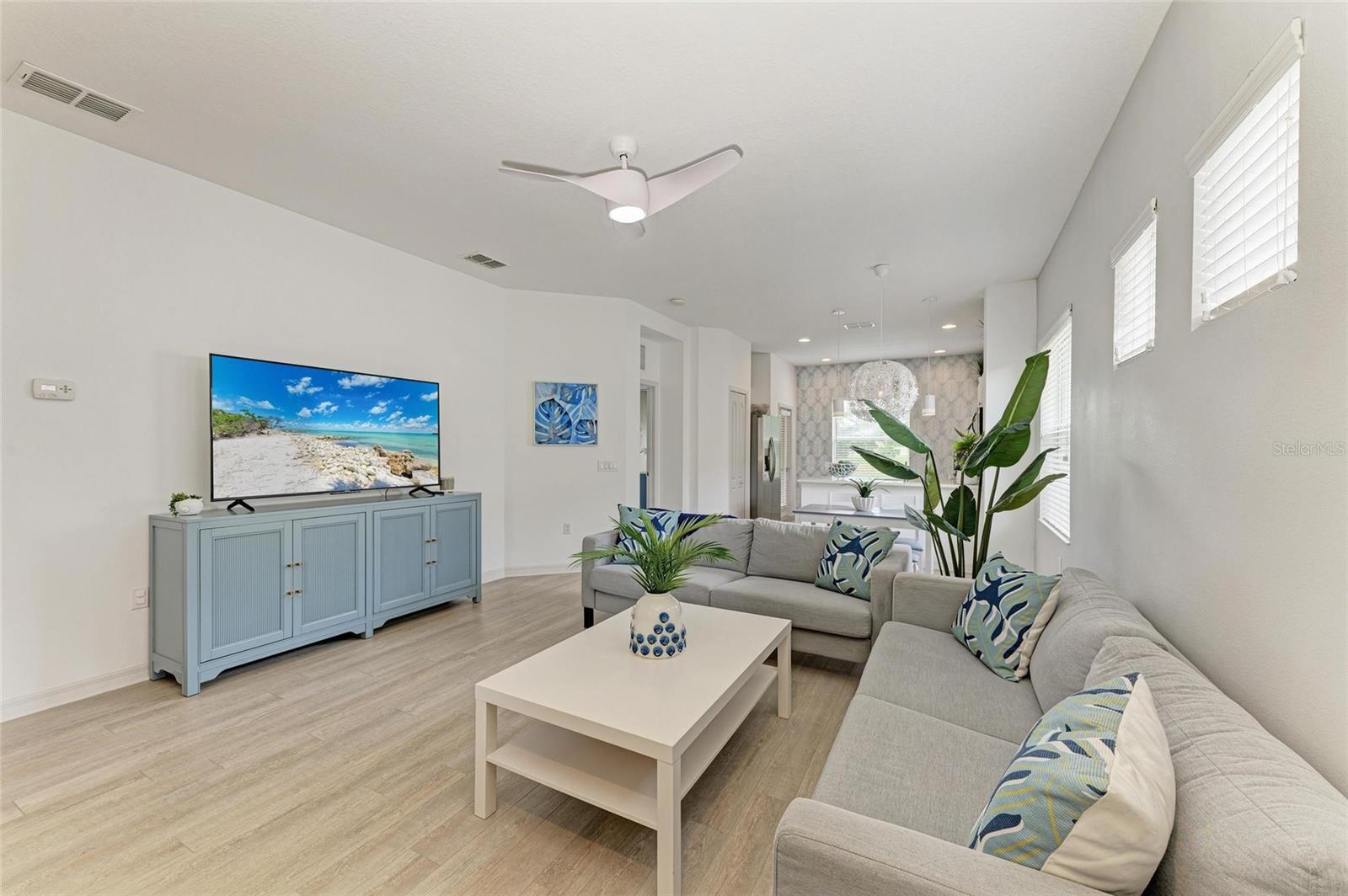 Property Photo: 11431 Piedmont Park Crossing FL 34211