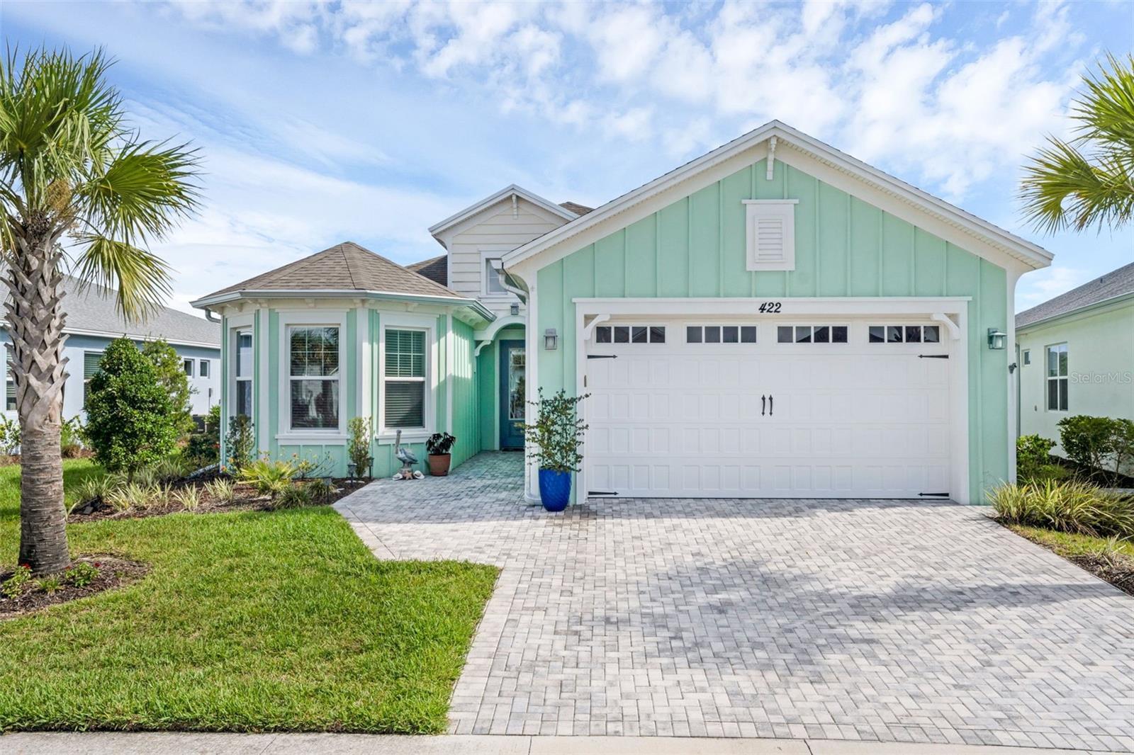 Property Photo: 422 Good Life Way FL 32124