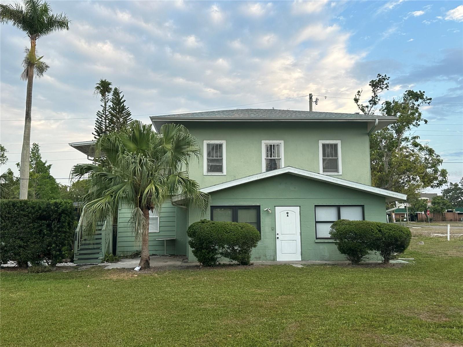 Property Photo: 408 3rd Avenue E A, B &Amp C FL 34208