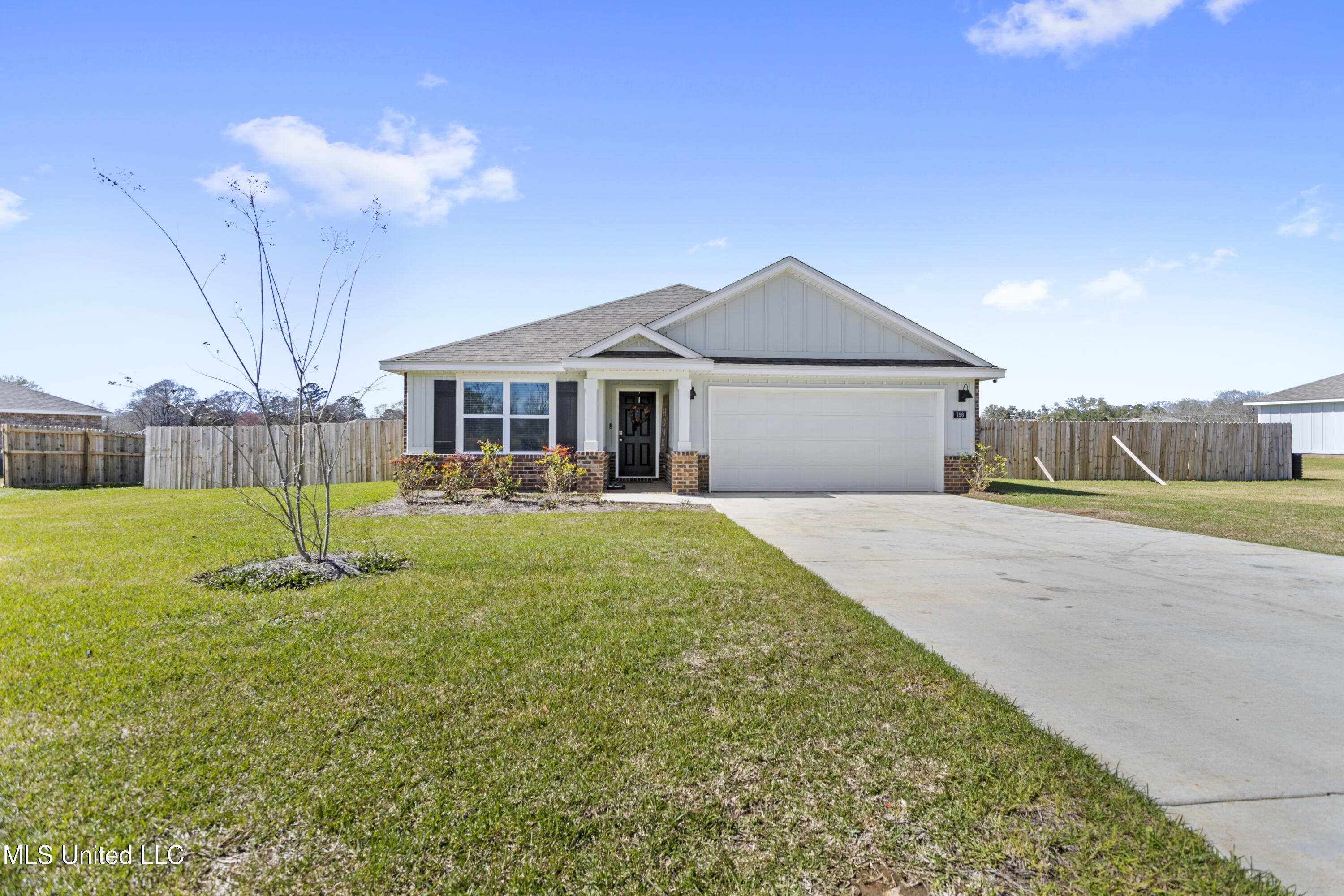 Property Photo: 196 Mill Court MS 39452