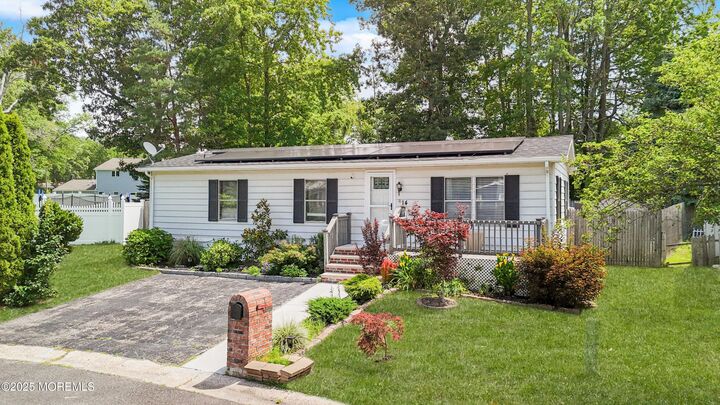 Property Photo:  14 Cedar Court  NJ 07726 