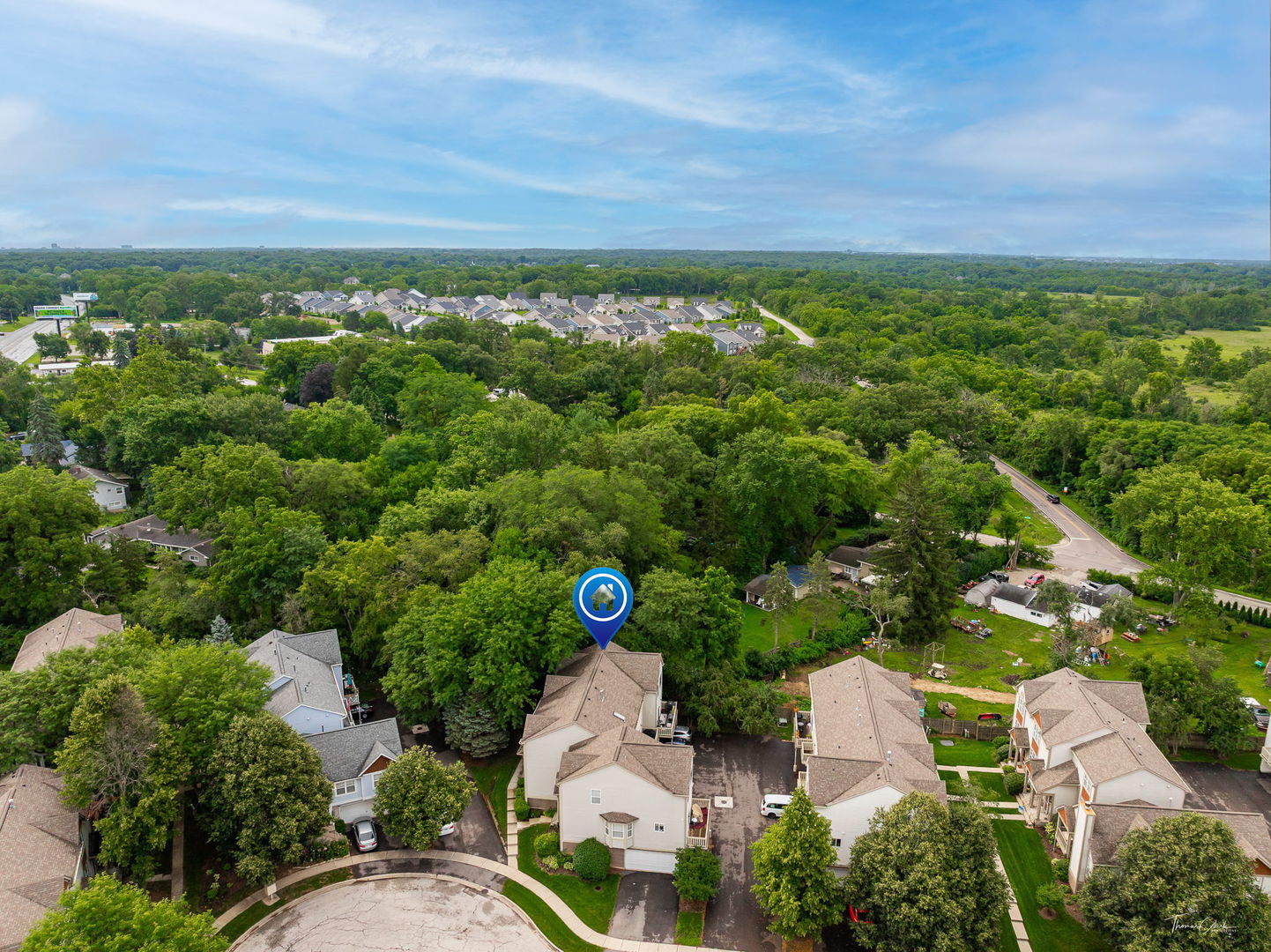 Property Photo: 1631 Orchard Court IL 60185
