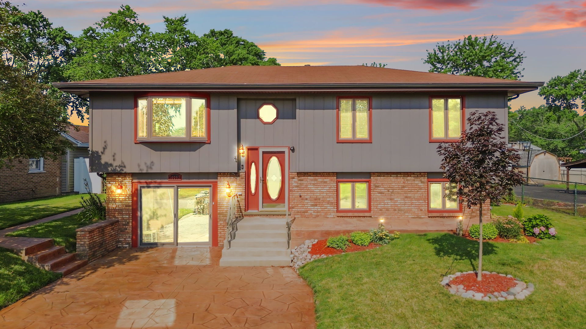 16052 Debra Drive  Oak Forest IL 60452 photo
