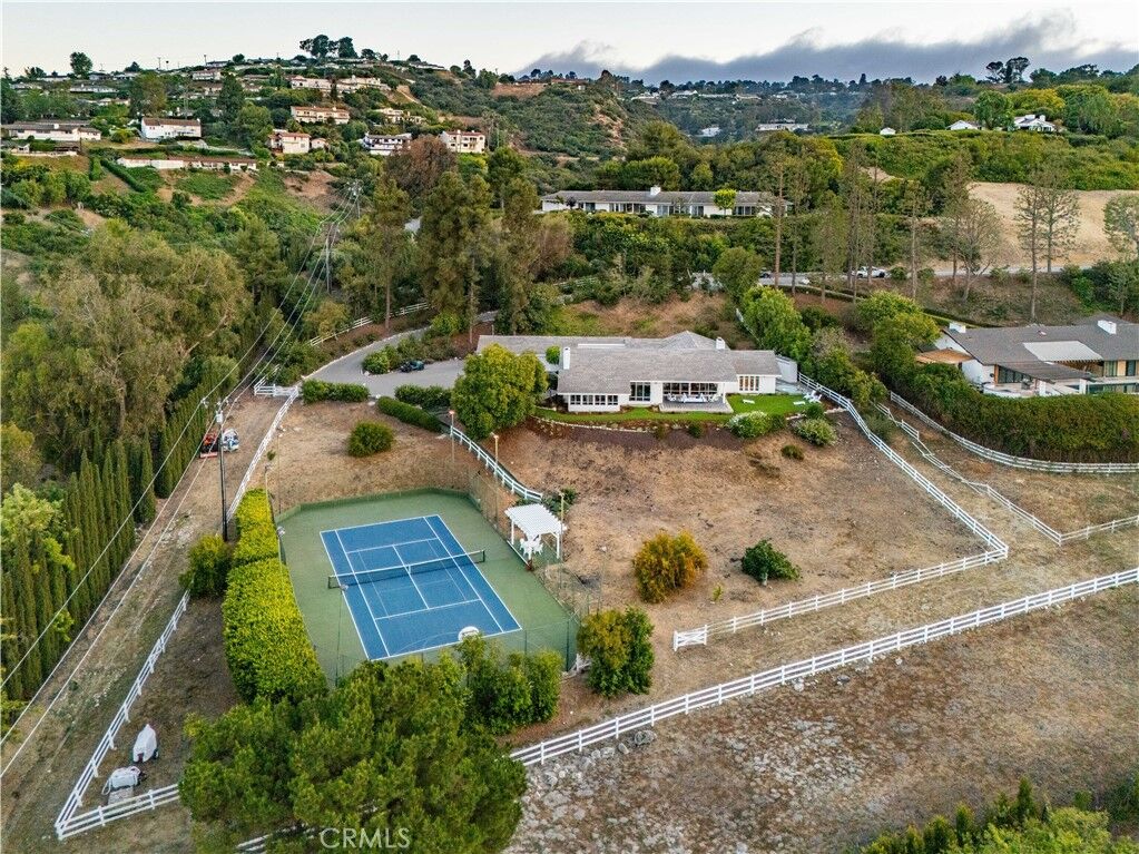 Property Photo: 16 Roadrunner Road CA 90274