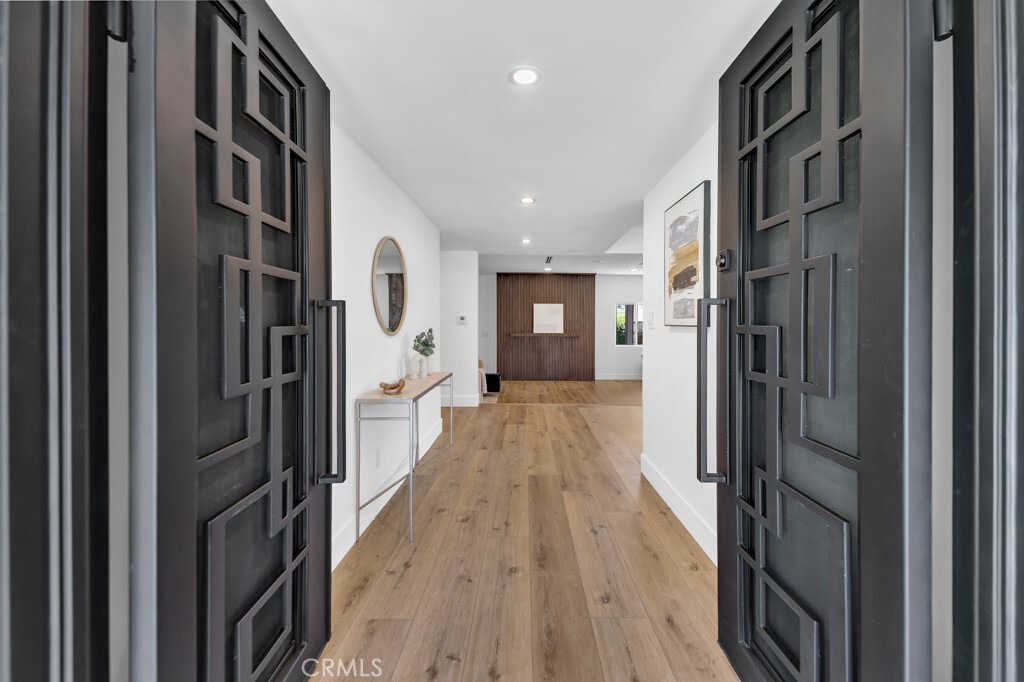 Property Photo:  20646 Hatton Street  CA 91306 