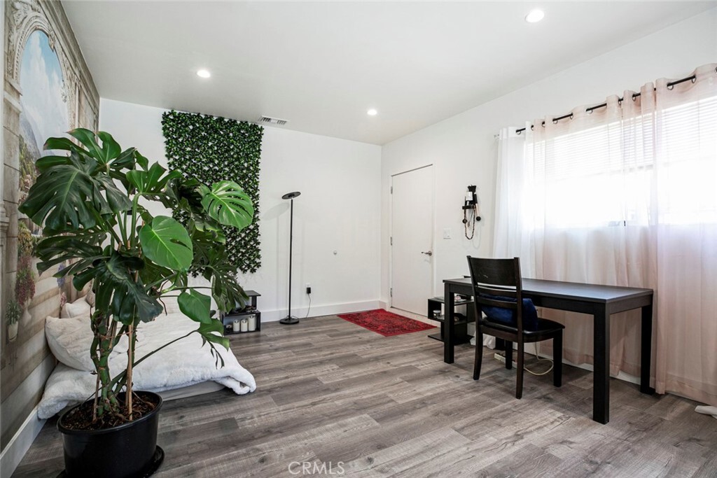 Property Photo: 1748 Opechee Way CA 91208