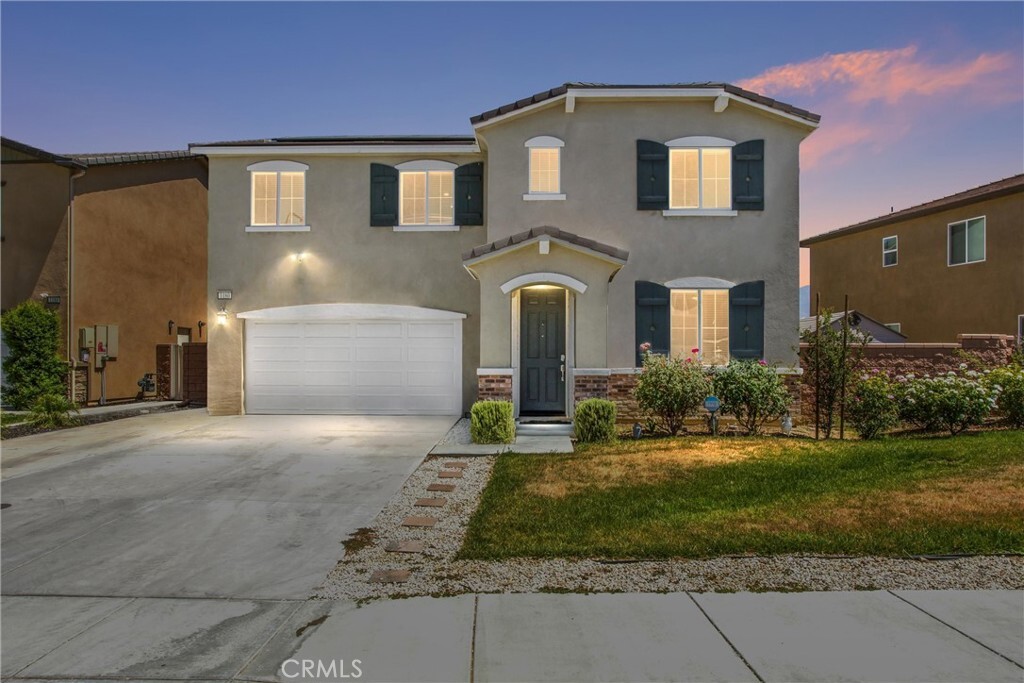 Property Photo: 1180 Little Leaf CA 92320
