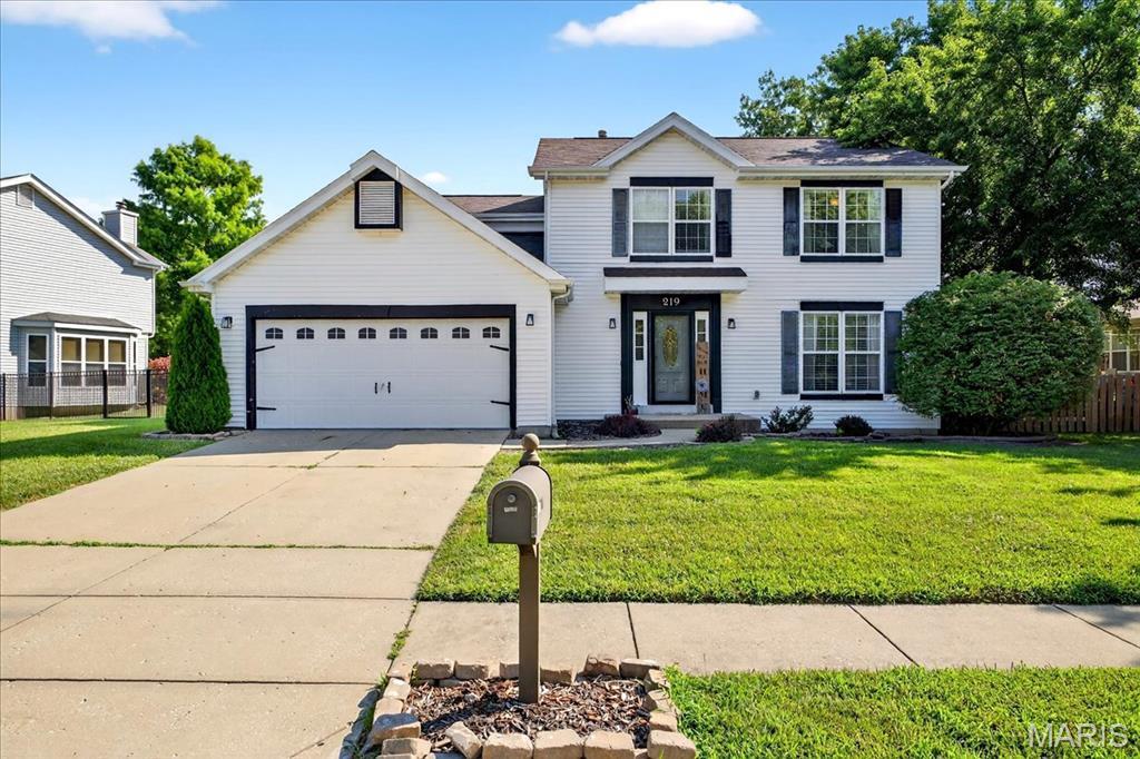 Property Photo:  219 Royalltrail Lane  MO 63368 