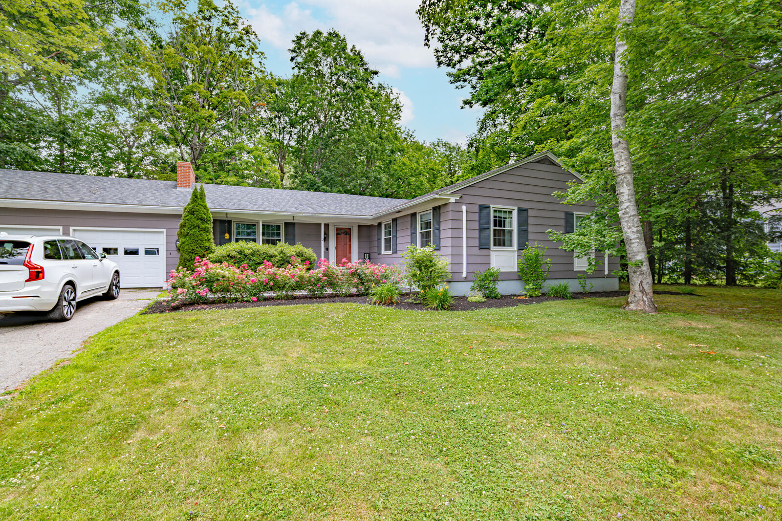 Property Photo:  2 Warren Terrace  ME 04901