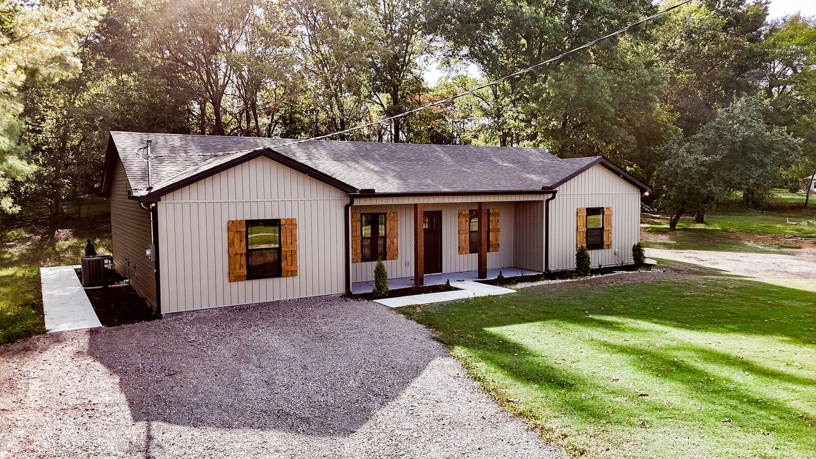 Property Photo:  260 Comstock Rd  TN 37160 