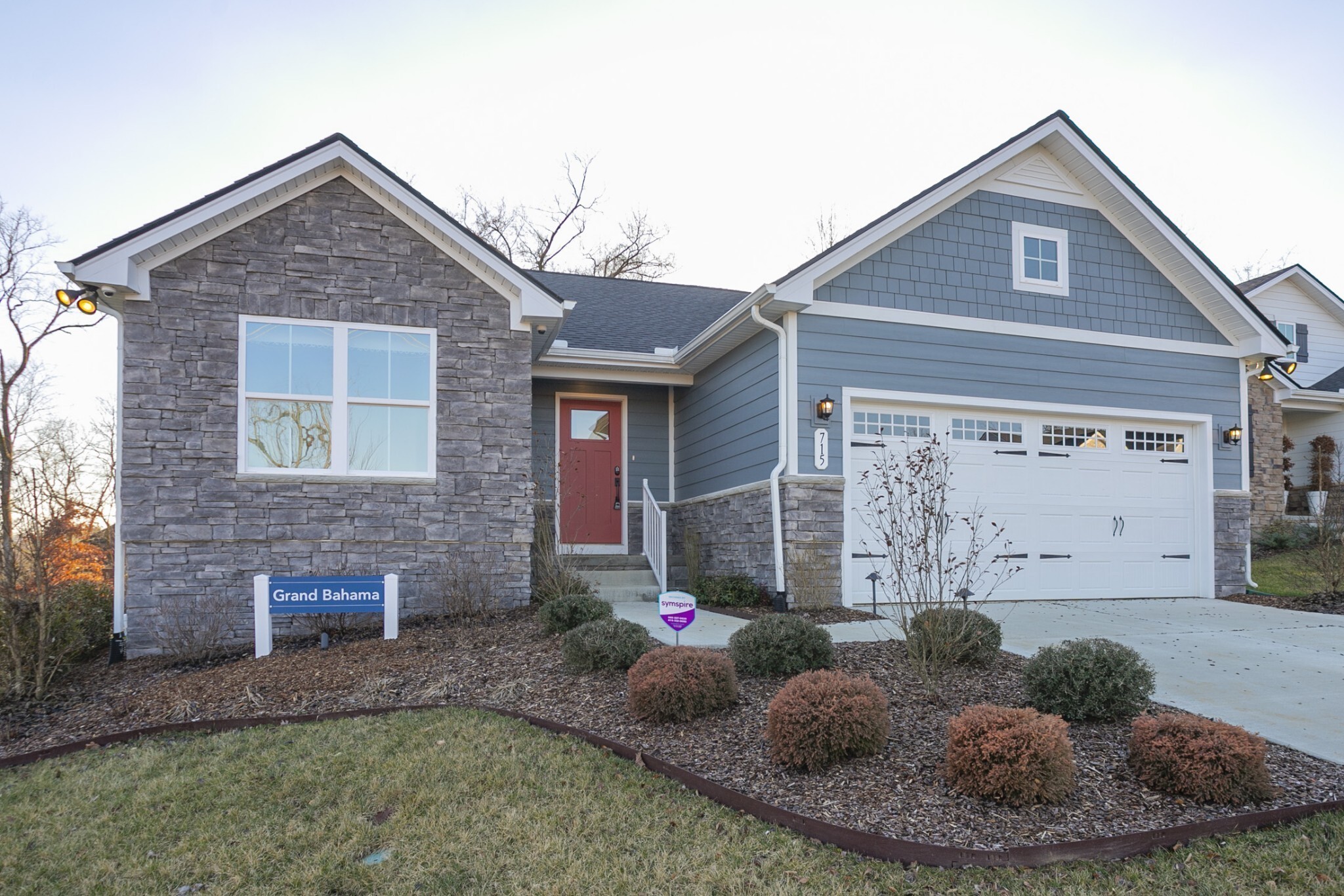 Property Photo: 715 Cottage Dr TN 38401