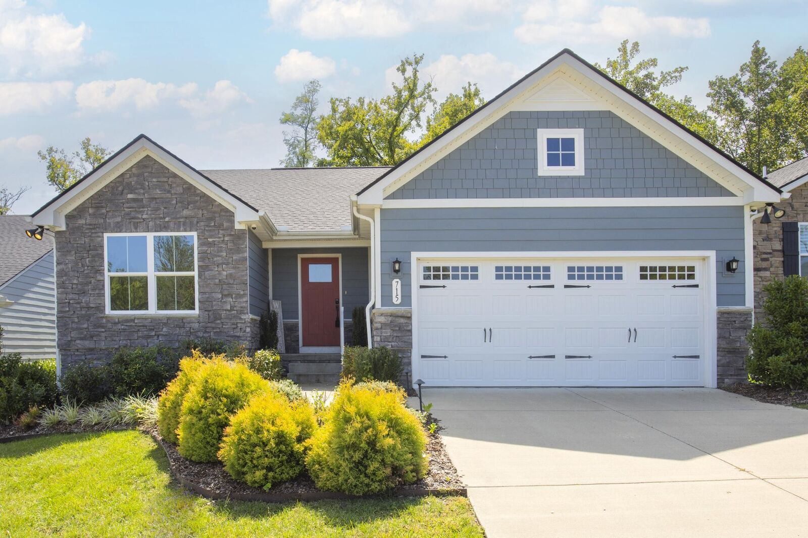 Property Photo:  715 Cottage Dr  TN 38401 