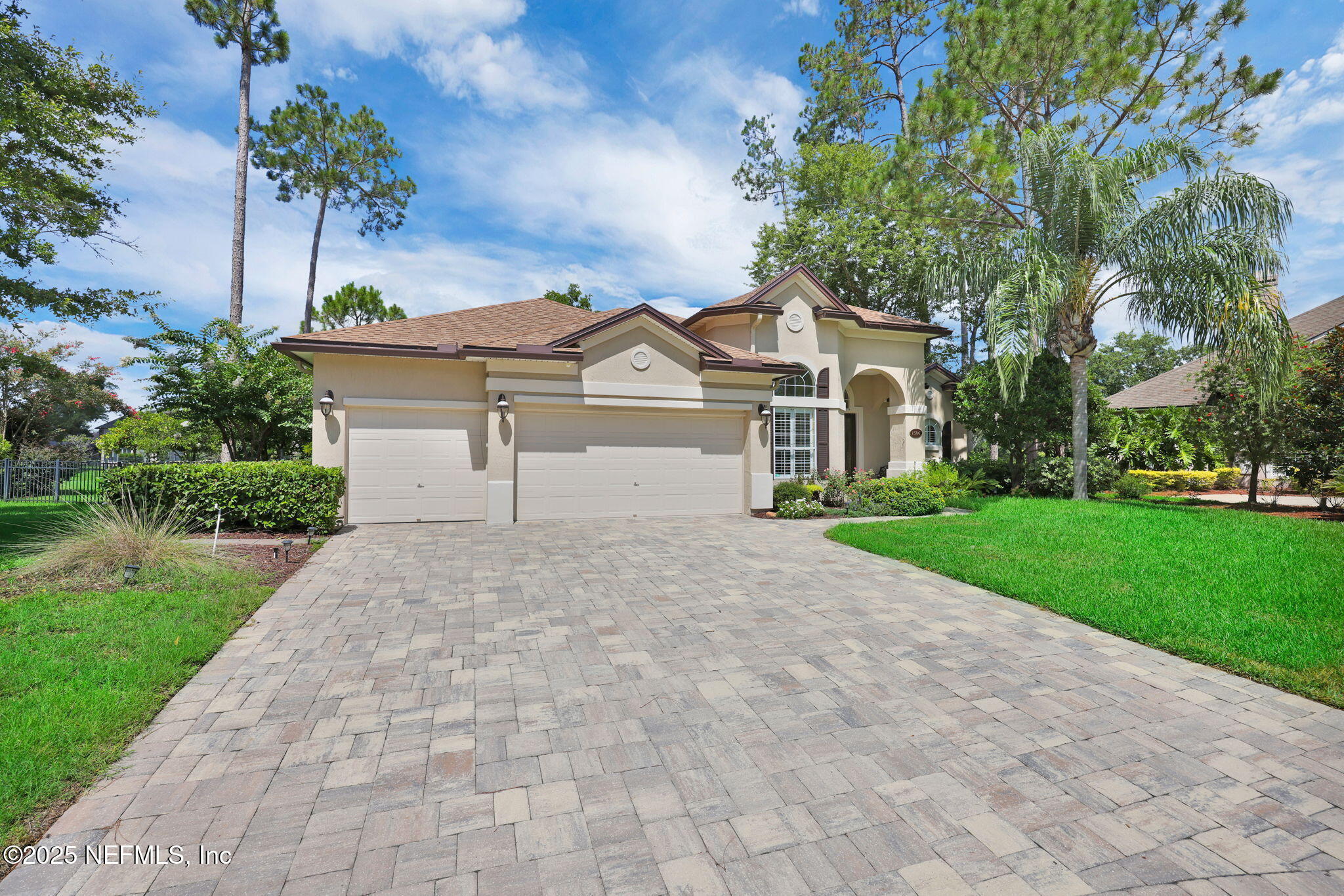 Property Photo:  1506 Waterbridge Court  FL 32003 