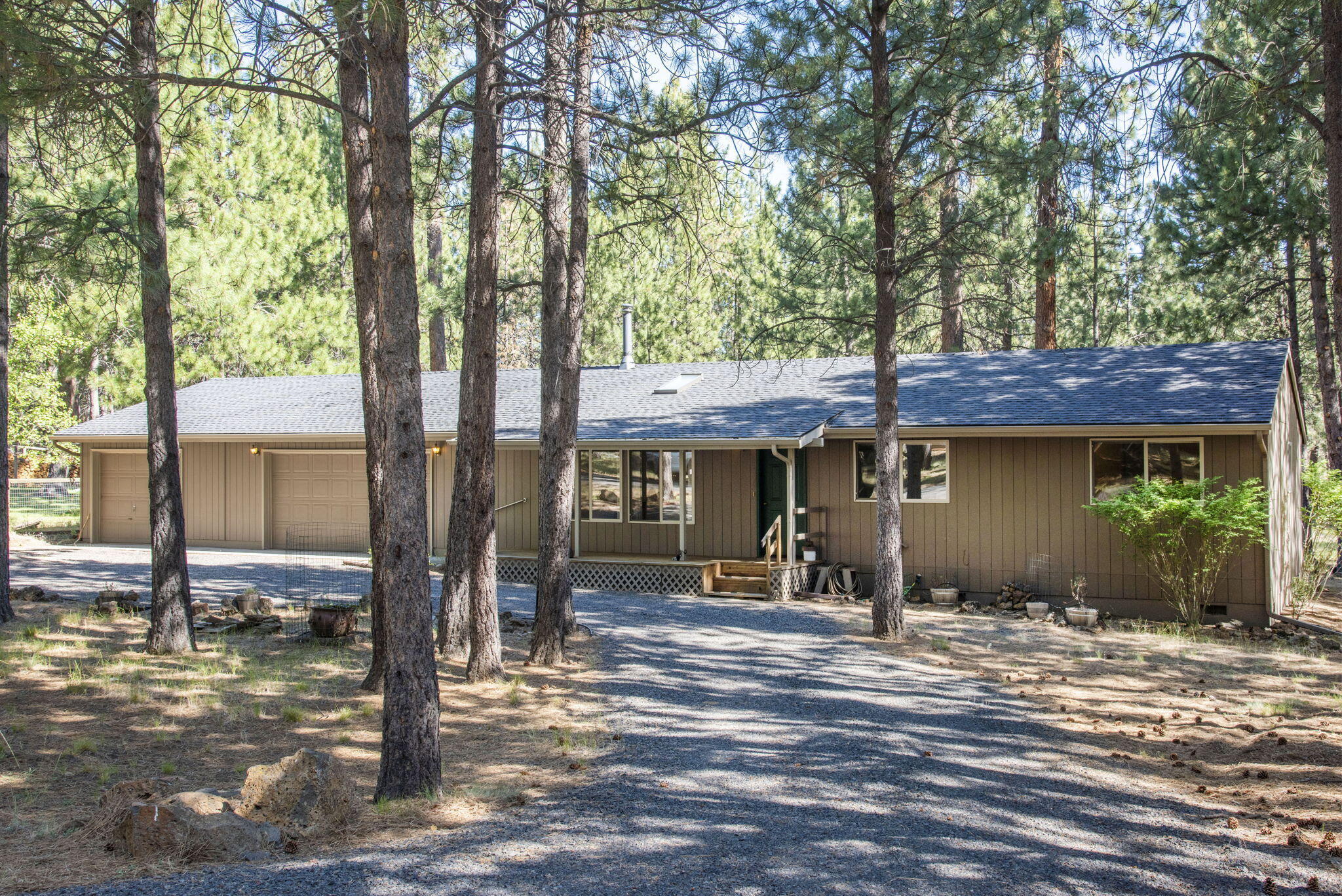 Property Photo: 14570 Mountain View Loop OR 97759
