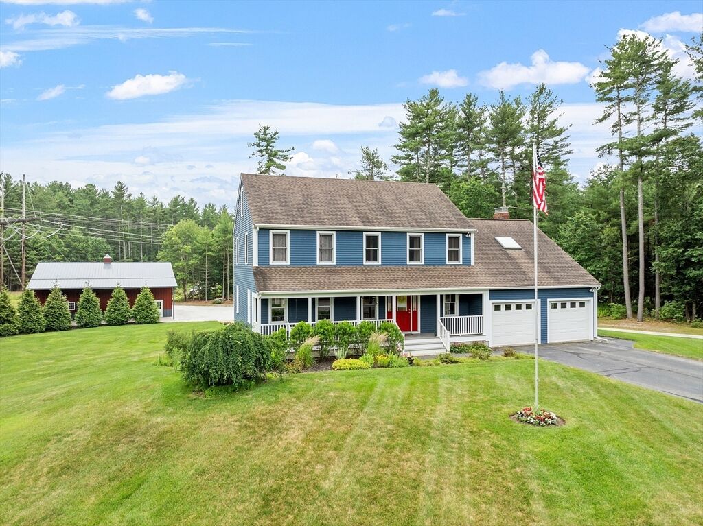Property Photo:  41 Lake St  MA 01827 