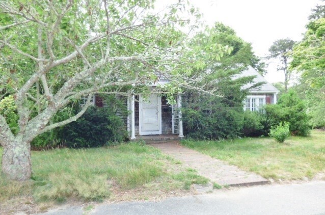 Property Photo:  28 Standish  Way  MA 02673 