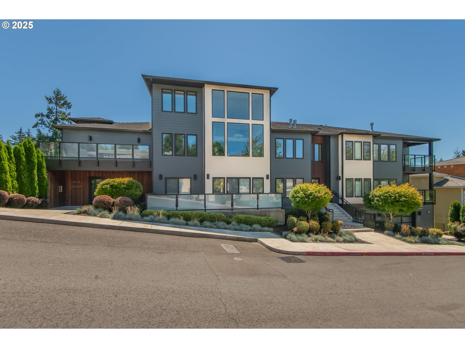 Property Photo: 3058 NW Montara Loop OR 97229