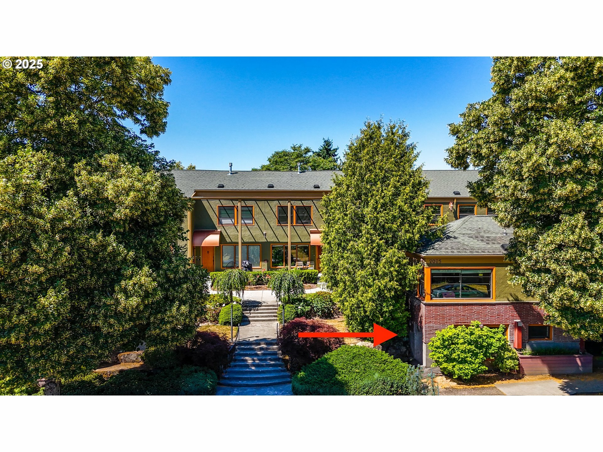 Property Photo: 2025 SE Caruthers St 24 OR 97214