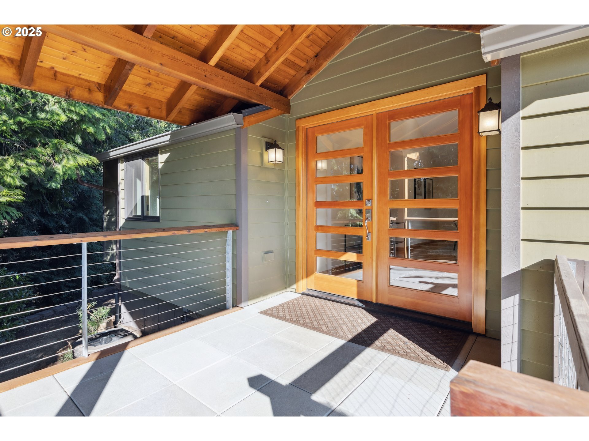 Property Photo: 9522 SW 62nd Dr OR 97219