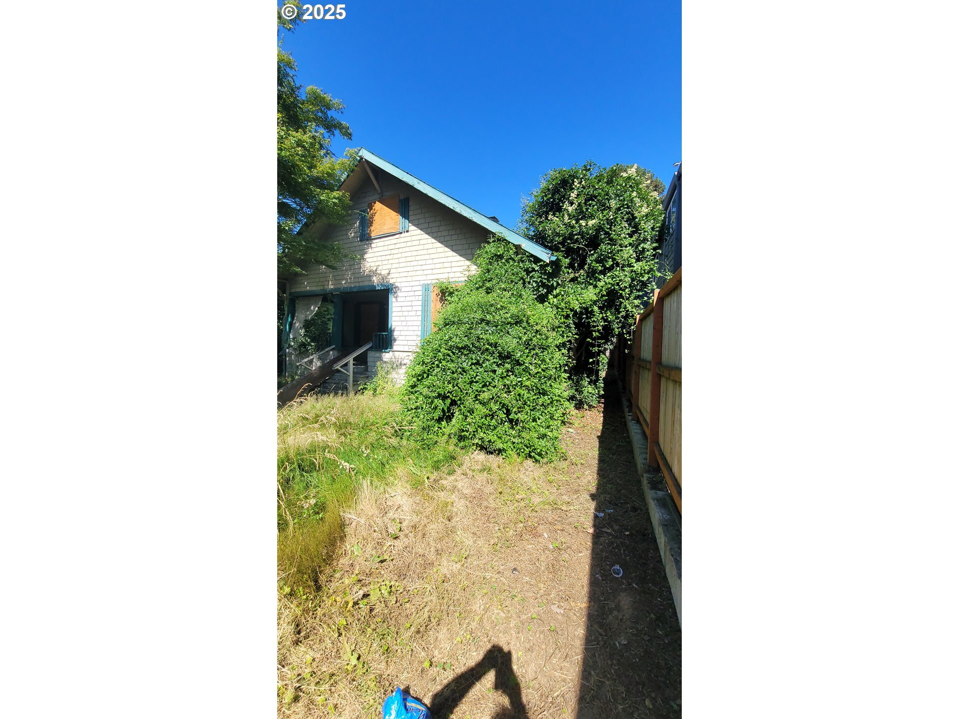 Property Photo: 4734 NE 100th Ave OR 97220