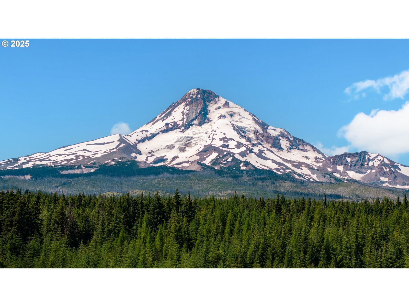 Property Photo: 10200 Cooper Spur Rd OR 97041