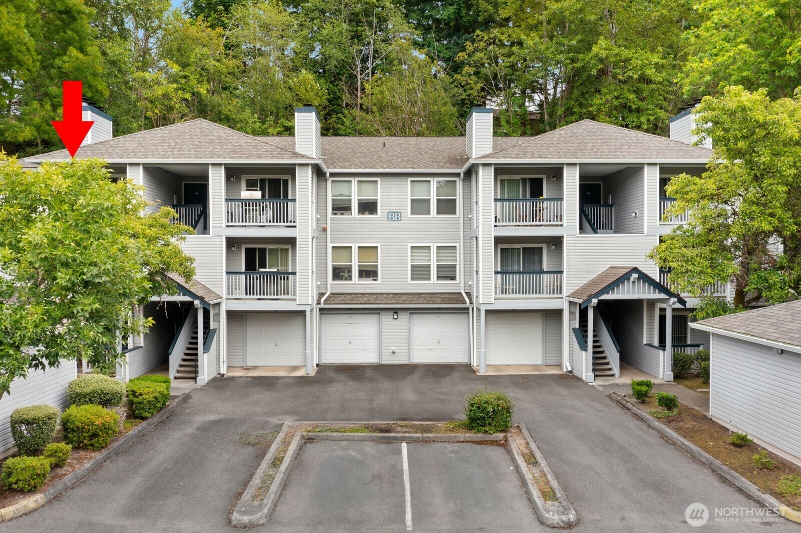 Property Photo: 33020 10th Avenue SW 301 WA 98023