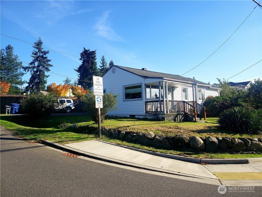 Property Photo: 13502 24th Avenue S WA 98168
