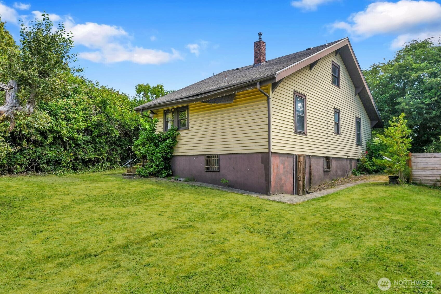 Property Photo:  3108 S Walden Street  WA 98144 
