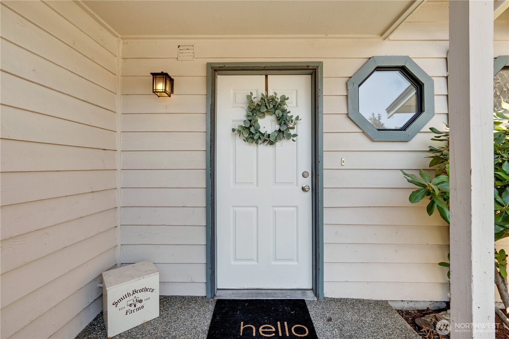 Property Photo: 25015 110th Avenue SE B WA 98030