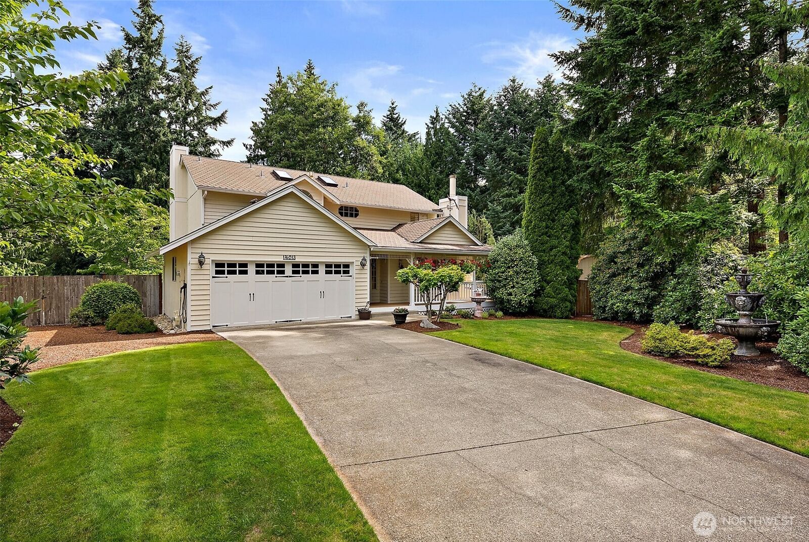 Property Photo: 14013 116th Avenue E WA 98374