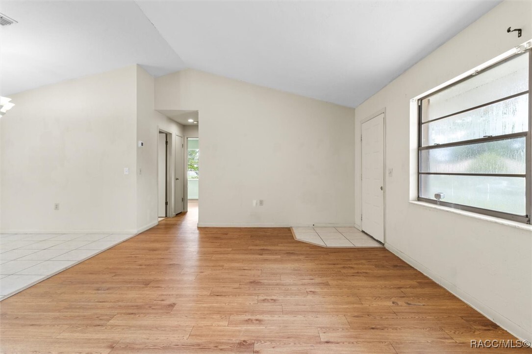Property Photo: 515 S Jefferson Street FL 34465