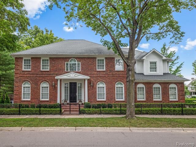 Property Photo:  788 S Bates Street  MI 48009 