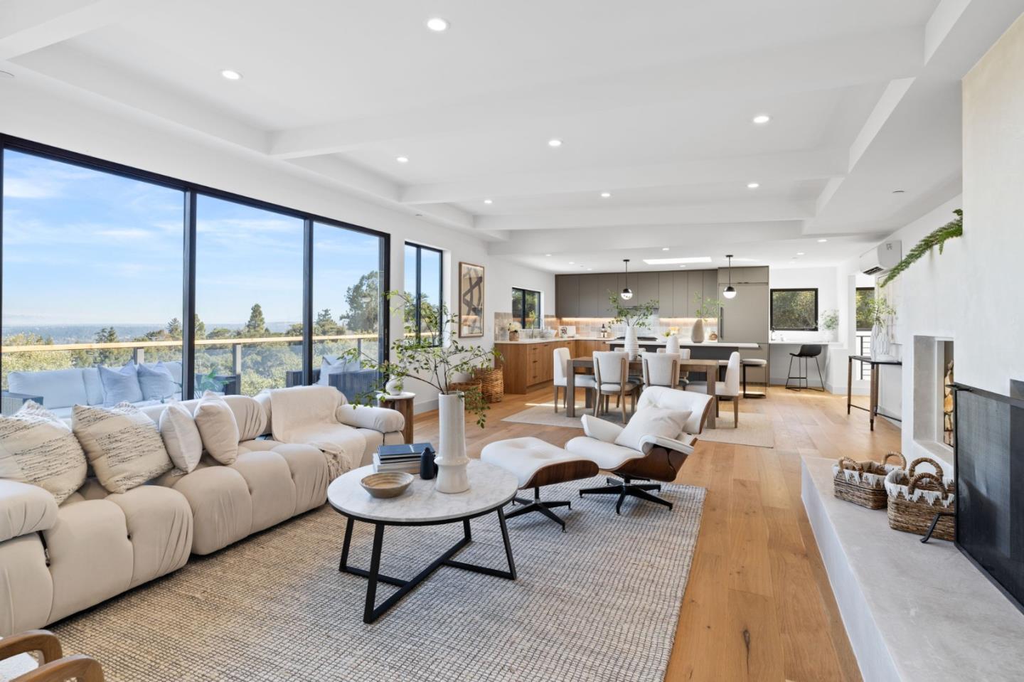 Property Photo: 760 Loma Court CA 94062