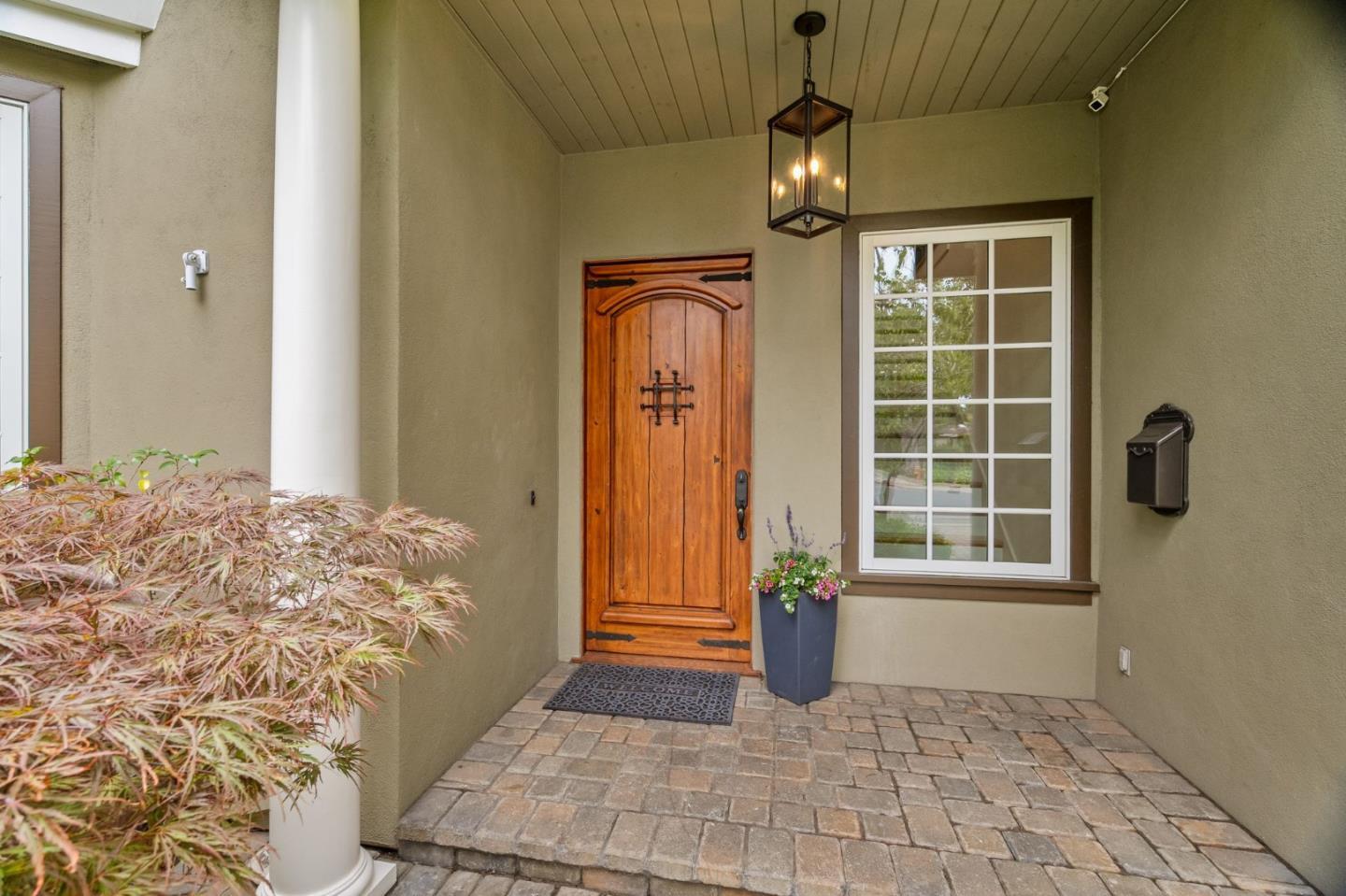 Property Photo:  1602 Hamilton Avenue  CA 94303 