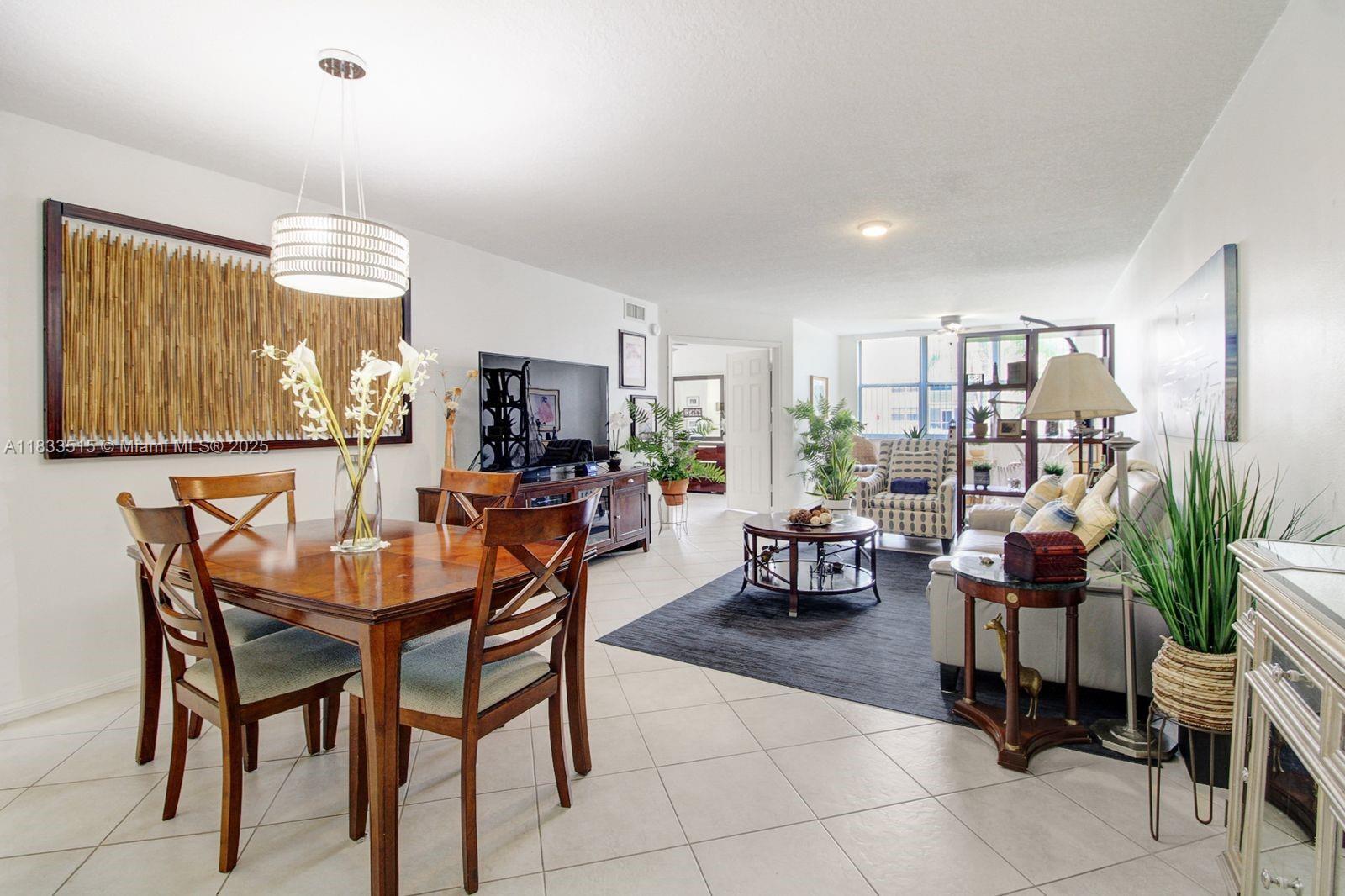 Property Photo: 2524 NW 104th Ave 101 FL 33322