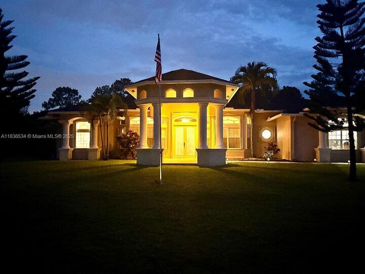 Property Photo:  13628 N 71st Pl N  FL 33412 