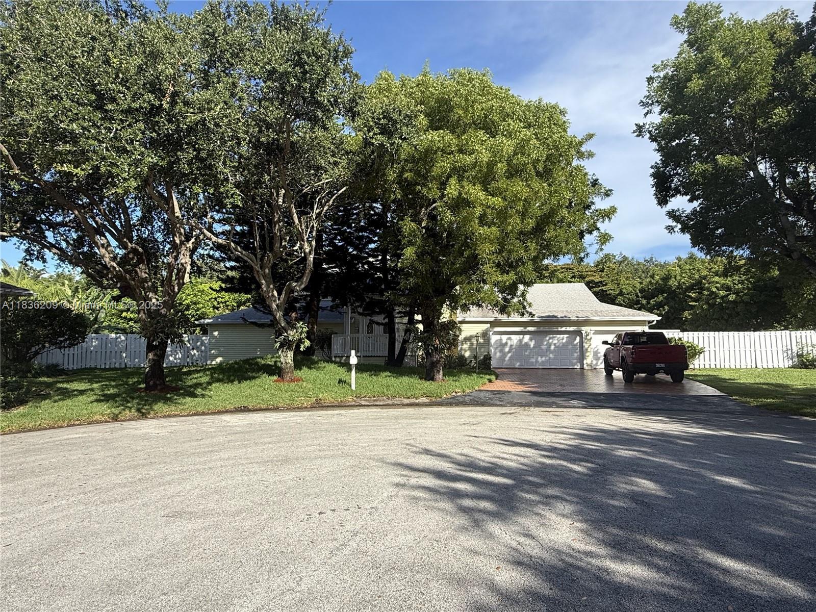 Property Photo: 15051 SW 149th St FL 33196