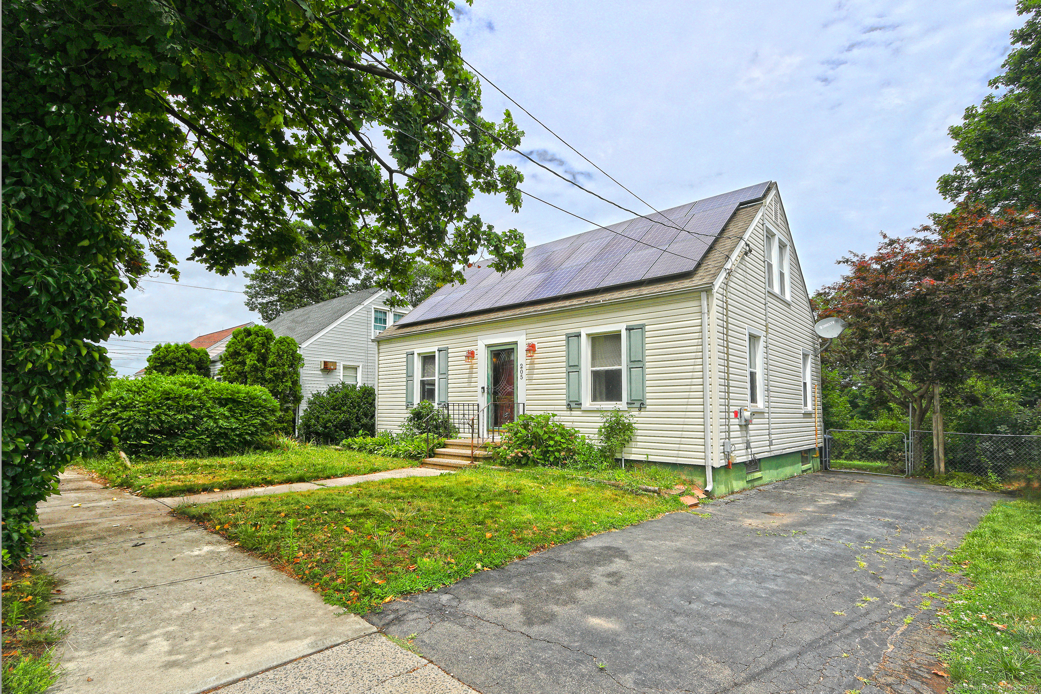 Property Photo: 205 Lee Street CT 06516