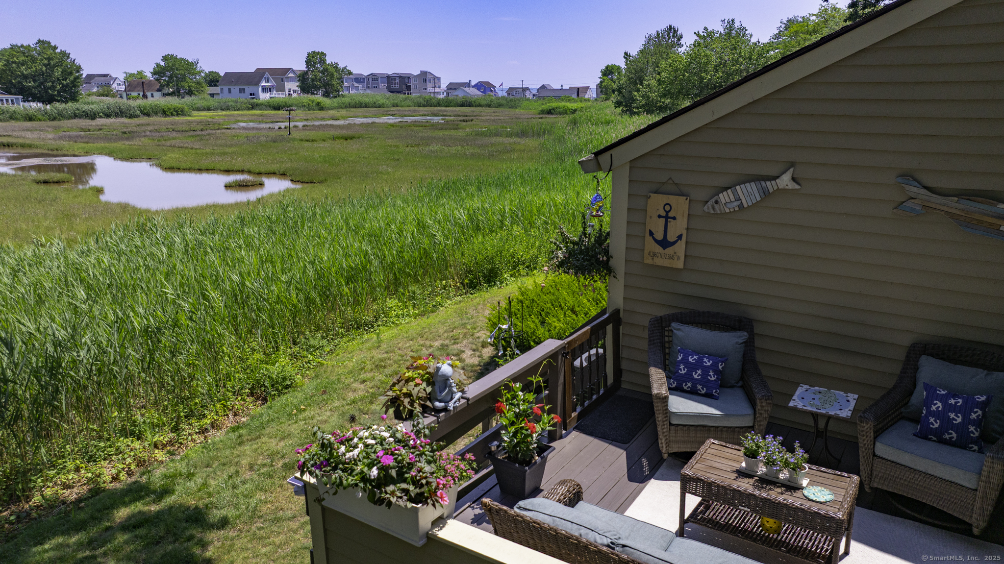 Property Photo:  143 Sandy Point Road 143  CT 06475 