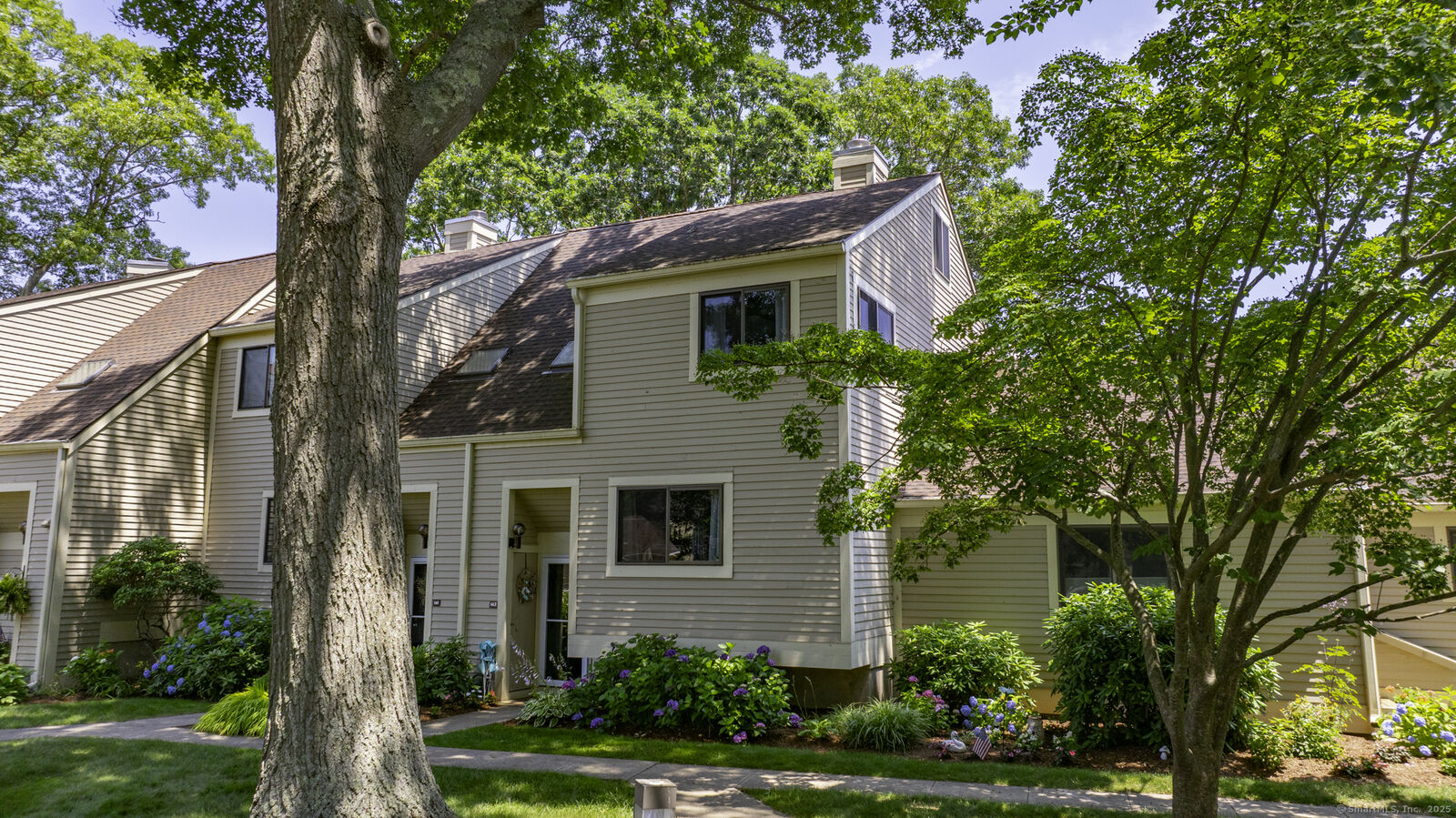 Property Photo:  143 Sandy Point Road 143  CT 06475 