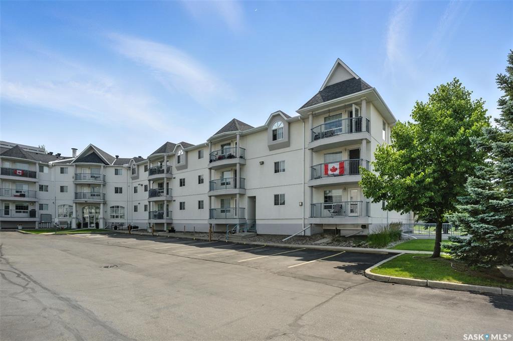Property Photo: 934 Heritage View 212 SK S7H 5R9