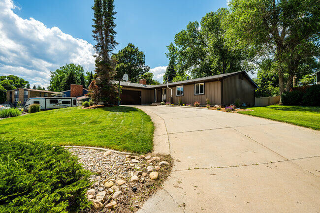 Property Photo: 606 Kearney Avenue WY 82834