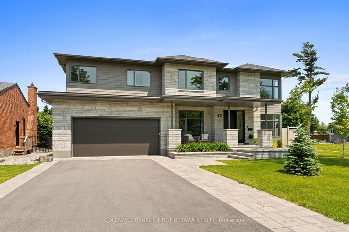 Property Photo:  42 Parkland Crescent  ON K2H 7W5 