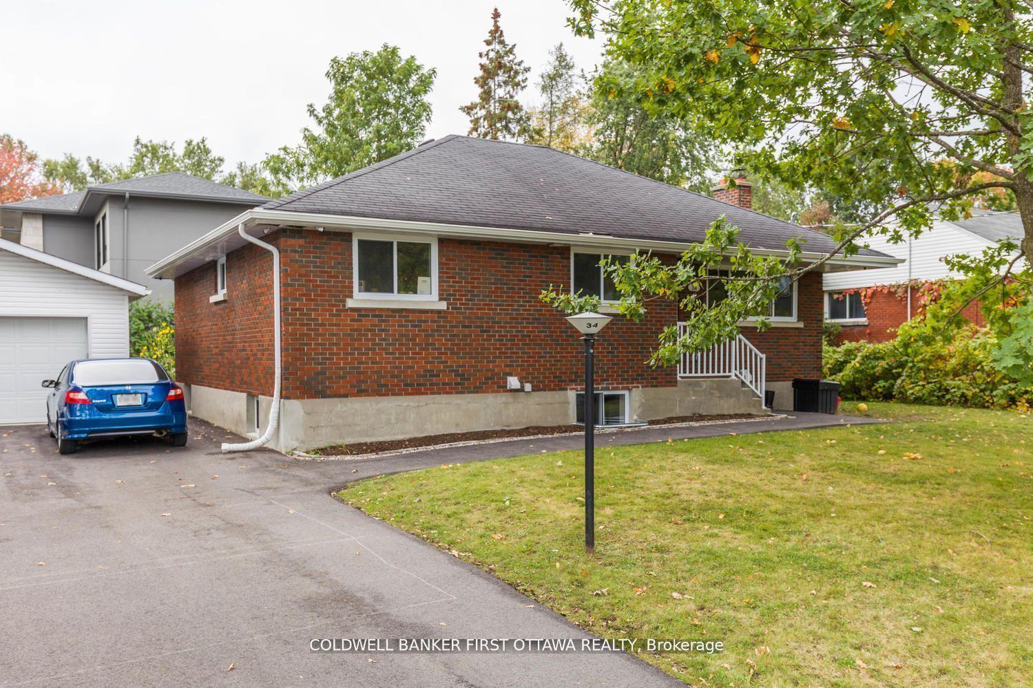 Photo de la propriété: 34 Westwood Drive ON K2G 2X1